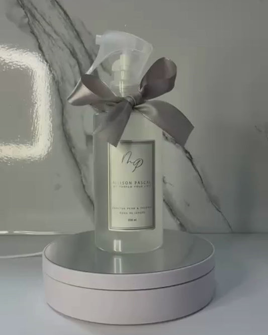 Água de Lençol - English Pear & Freesia 250ml